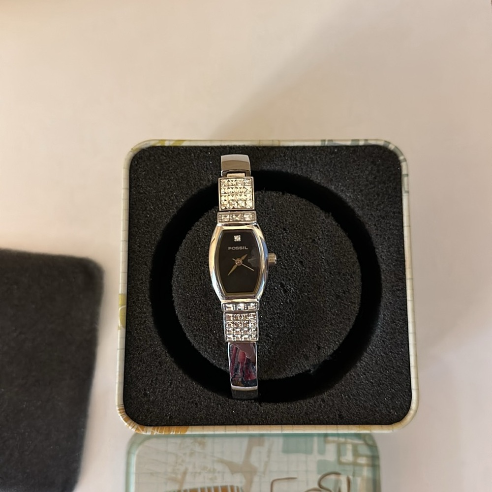 Fossil Watch. Works Great, Needs Battery.
